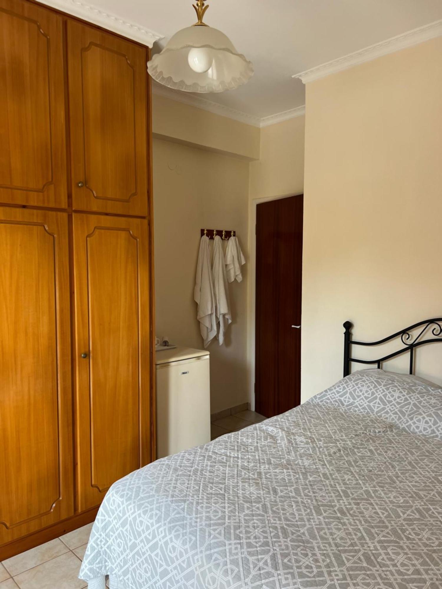 Nisaki Mathraki B&B Ruang foto